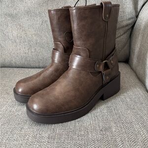Jellypop Woman’s Brown Boots Sz 10M